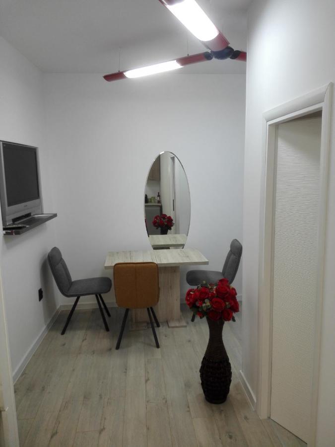 A. Einstein 9A Apartament Kolozsvár Szoba fotó